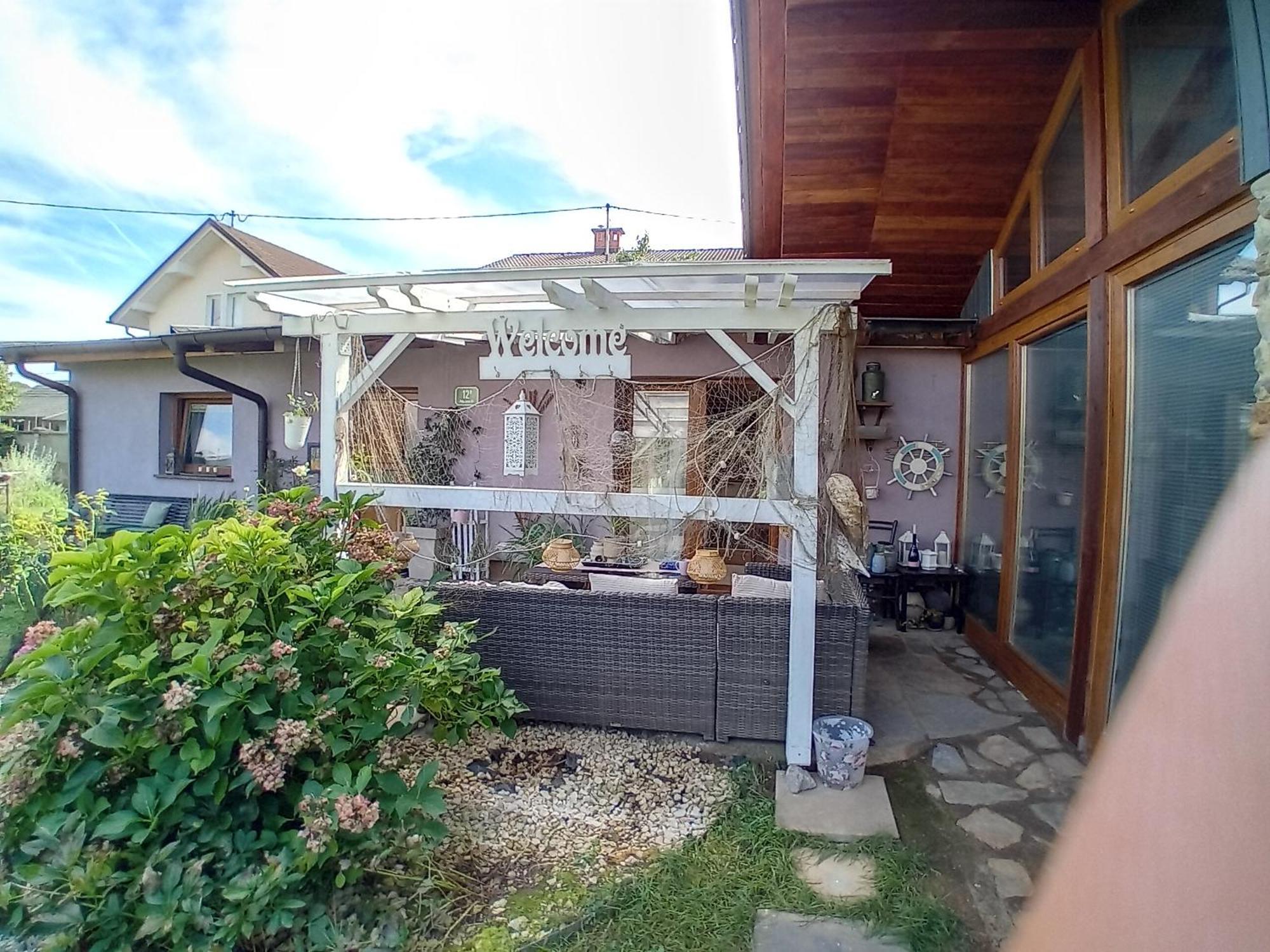 Rose Room 40M2 With Terrace 25M2 In Greeny Area For 4 Person Ljubljana Dış mekan fotoğraf